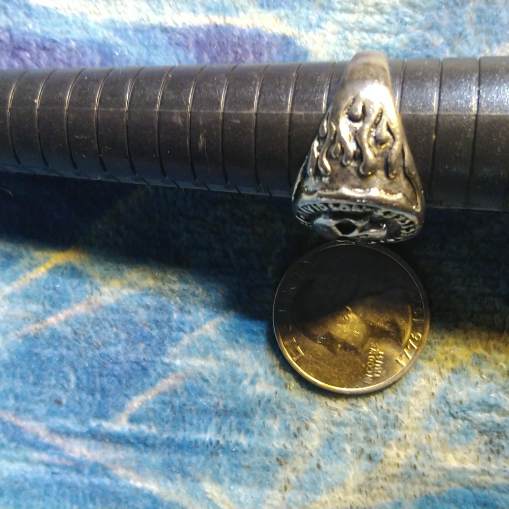 Skull ring (G) - Picture 2 of 5